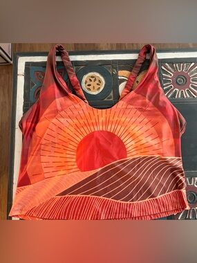 Yoga Democracy Light of Day Top  size XL